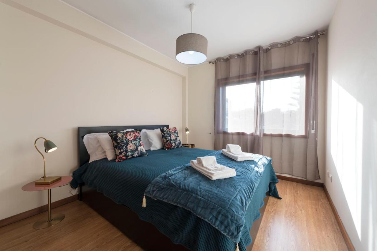 Lovelystay - Homey Feeling Flat W/ Free Parking Porto Kültér fotó